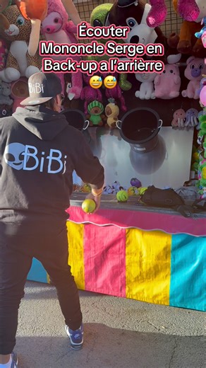 50 reactions · 14 comments | J'essaie de lancer 3 balles pour qu'elles restent dans le contenant, seulement 2 doivent y rester pour que je gagne mon BiBi TouTou Et on entend mon oncle Serge À l'arrière avoir bien du fun !  #jeux #play #game #ballgame #funnyvideos | Bibibennyfunny Benoit | Facebook