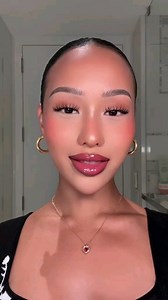 10K reactions · 1.5K shares | This is how to layer your makeup ☺️✨ #makeuptutorial #makeup | Make Up Beauty With Mia | Facebook