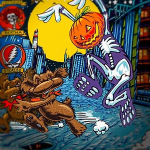 In keeping with tradition, Dead & Company brought out “Werewolves Of London” for their “Fall Fun Run” opener on Halloween 2019 at Madison Square Garden. Hear the track now on Apple Music ahead of the release of their 10/31/19 and 11/1/19 Madison Square Garden shows on Friday, 10/23/20 here - https://rhino.lnk.to/WOLLive/applemusic | Grateful Dead