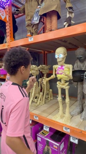 Dancing Skeleton! 💀🕺 | Home Depot 2026