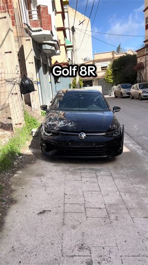 Golf 8R: Performance and Style Overview