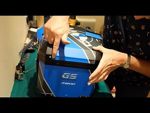 Fitting Decals to Motorcycle Luggage (Full)