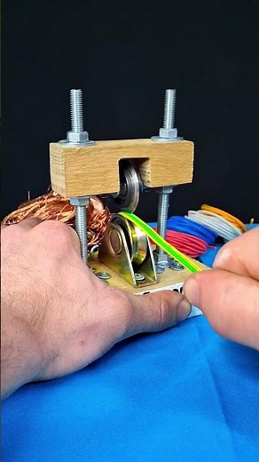 How to strip Copper wire