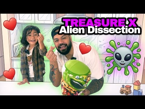 Hartley’s CRAZIEST Unboxing Ever! 👽 35 Surprises + SLIME