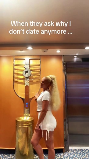 Madeline Smith (@shethekingmaker)’s videos with