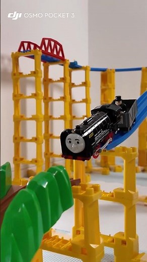 まさかの結末！落とさず渡れる！？トップハム・ハット卿のスーパープレー！thomas accident