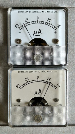 Sawtooth and Reverse Sawtooth Waves