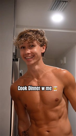 Come cook dinner with me.. high protein, of course 🧑‍🍳💪🏼🩵 #shorts #cooking #fyp