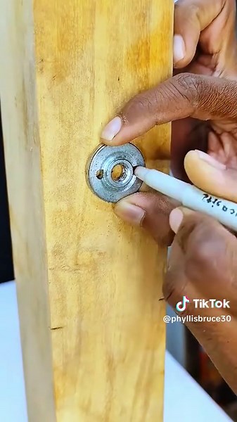 My husband has spent the last year replacing normal words with his own made-up language, and after begging him to just talk to me like a normal person, I’ve finally lost it. #reddit #redditstories #redditreadings #askreddit #redditrave