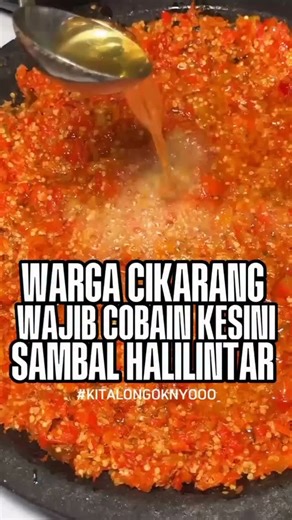 Gue Cikarang on Instagram: "*KITA LONGOK NYOoo SAMBAL HALILINTAR!!!* @dyon.yhya nglongokin @sambal_halilintar_ Jababeka, nyobain Ayam Halilintar Bakar, Udang Saus Padang, Pepes Ayam, Lele Goreng dan sate-satean lengkap sama limun jadulnya. Warga Cikarang wajib tahu disini bebas nambah nasi, lalapan, sambal dan teh tawar hangatnya. Nyohor banget dah sampe diliput TV Swasta Nasional. Buat yang mager karna hujan dan sibuk kerja, Sambal Halilintar siap antar sampe depan pagar minimal 5 box radius 5k