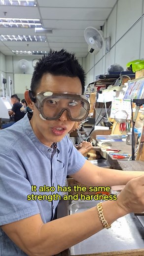 7.2K views · 288 reactions | Hammer VS Diamond! The end result may shock you! | Jewellery Direct Factory | Facebook