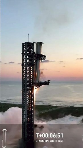 SpaceX Uses Chopsticks to Catch Starship Rocket