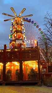 Christmas in Brussels completely won me over 🎄 The city has so many markets and festive spots that you can easily spend a full day hopping around and soaking it all in. Some of my favourite places to check out: 📍 Grand Place for the light show and magical atmosphere 📍 Marché aux Poissons (Vismet) for the biggest market and the Ferris wheel 📍 Place Sainte-Catherine for food stalls and cosy vibes 📍 Mont des Arts for pretty views and decorations 📍 Galeries Royales for beautiful festive displa