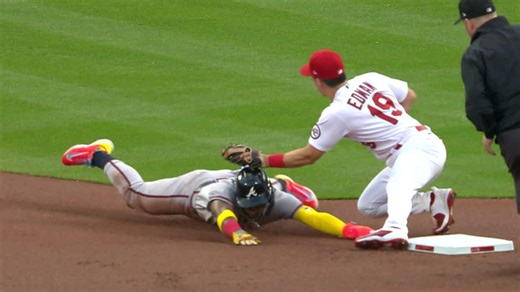 Willson Contreras nabs Acuña Jr.