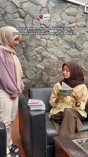 Bosan scrolling HP terus? Saatnya ikut petualangan seru bareng tokoh-tokoh Komik Next G! Cerita persahabatan, sekolah, keluarga, sampai dunia fantasi, semua digambar dengan gaya lucu dan warna-warni. 📚 Bikin anak betah baca 💡 Diam-diam belajar nilai kebaikan 🎨 Menginspirasi mereka untuk berkarya juga Yuk, kenalan sama dunia seru Komik Next G sekarang! | Muffin Graphics