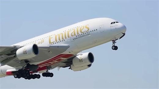 He spent 24 hours in Emirates first class - then this happened