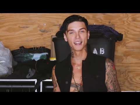 Andy Biersack disses his haters!