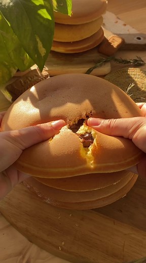 Delicious Nutella Pancake Recipe | Easy and Fluffy Pancakes