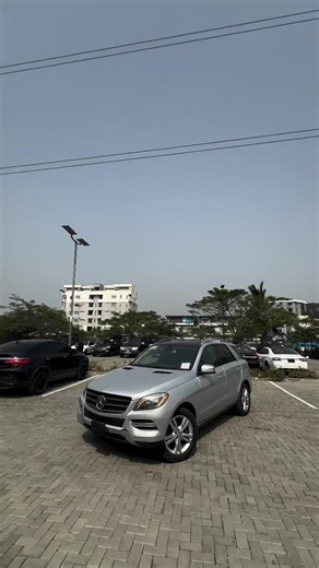 Year: 2015 Brand: Mercedes Benz Model: ML400 4matic Features: Push to Start ~ LED Headlamp ~ Blindspot Monitor ~ 360 Camera ~ Keyless Entry ~ Surround Sensor ~ All Wheel Drive #luxury #carsoftiktok #mercedes #fyp