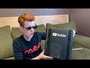 🔴 SILVER PLAY BUTTON UNBOXING! (Live) - ThatOneRandom Ginger