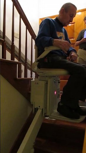 Acorn 180 curved stair lift by American Pride