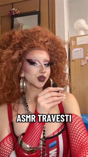 ilse on Instagram: "asmr derrepentE 🎙️ * #asmr #drag #dragqueen #parati #viralvideos"