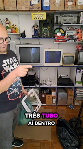 50-inch Sony Wega TV in downtown São Paulo! 😱📺