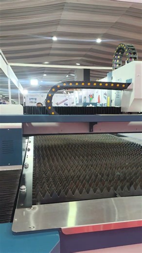 laser machine demo #lasercutting #xpo #lasermachine #lasercutting #cuttermaster #lasercutt