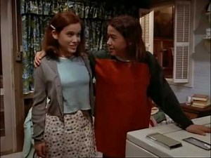 Marla Sokoloff - 3rd Rock From The Sun (S1, Ep 2)