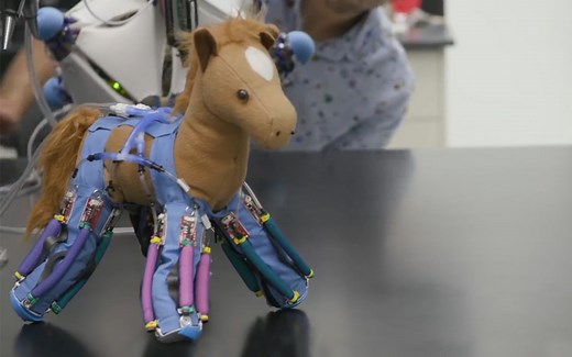 首款“机器人皮肤”问世！把它一套，任何物体都能动起来