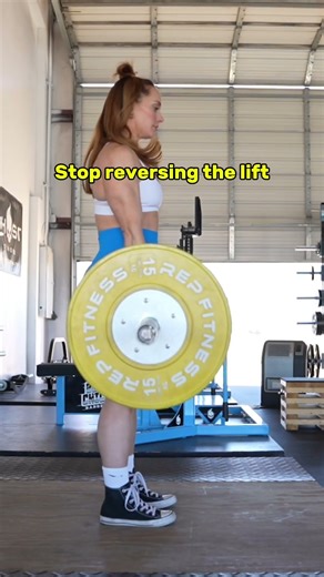 ❌ Stop Reversing in the Deadlift