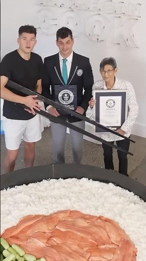 Making The World's Largest Sushi 🍣 ‪@NickDiGiovanni‬