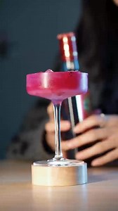 【JINGTAIL- Rouge Beauty】 Just sipped Rouge Beauty — that vibrant magenta hue isn’t just eye candy. It hits with a smooth, mellow sweetness at first, then a subtle, cool kick lingers like a soft glow. Perfect for slowing down the evening. 🍹✨# JING#JINGJIU#JINGJIUATHOME | JING