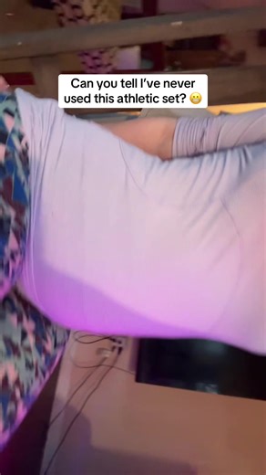 Athletic Set Review: Comfort for Weight Gain and Bloating