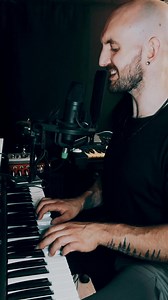 23K views · 1.6K reactions | Hope you all had a nice chill weekend This song needs no introduction, but here's one anyway 浪 Oasis - Don't Look Back In Anger... Here's a stripped back version I hope you enjoy  | Shane For Short | Facebook