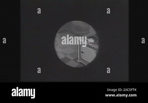 1937 - In this animated film, Betty Boop takes a cake out of the oven and frosts it Stock Video Footage - Alamy