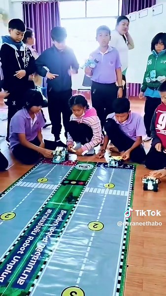 Coding & Robot Unplugged: Exciting School Trip