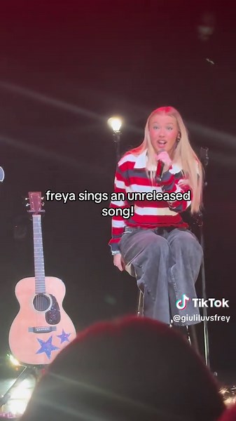 Freya Skye Unveils Unreleased Song at Concert