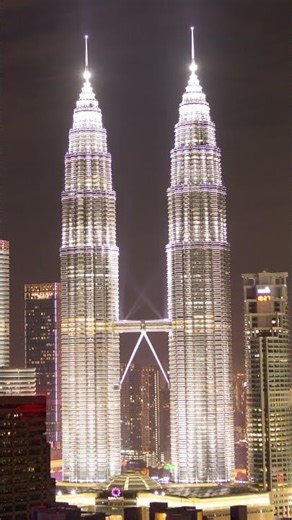 Kuala Lumpur City at Night 4K | Petronas Twin Towers Skyline & Lights