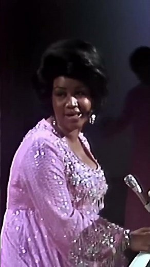 Aretha Franklin – “You Send Me” (Live on The Andy Williams Show, 1969) #soulmusic