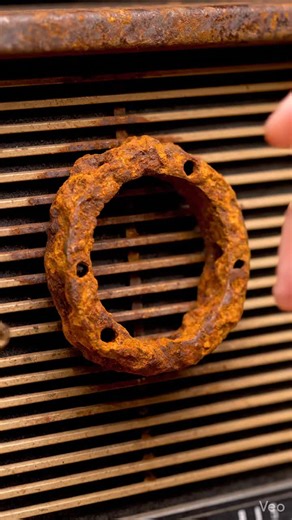 Hyper-Realistic Rust Cleaning Techniques