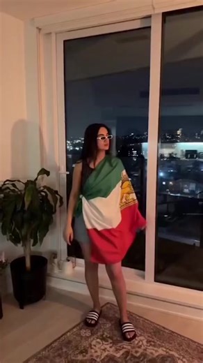 Iranian women and girls cant stop dancing...💃💃💃