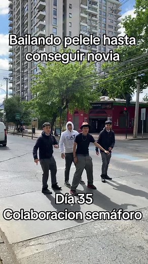 @elpepedeinstituto2 @𝐄𝐝𝐢 @chico Medellín 🇨🇴 #pelele #chile #trend