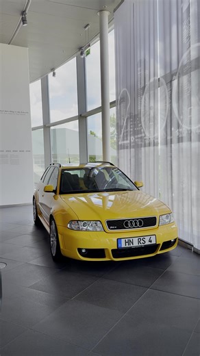 Audi RS4 B5 Performance and Features Overview