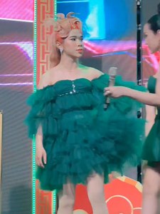 2.6M views · 10K reactions | Hun quá lun #yumi | Yumi Bội Nhi | Facebook