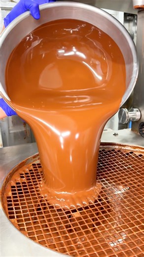 チョコたっぷりフィナンシェショコラ🍫#東京グルメ #東京カフェ #shorts