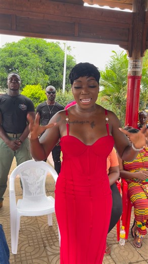 Dr. Vicky Gray visited the SKD Boulevard Community Township Park, where she encouraged the youth and children and pleasantly surprised them. | Mark the blogger