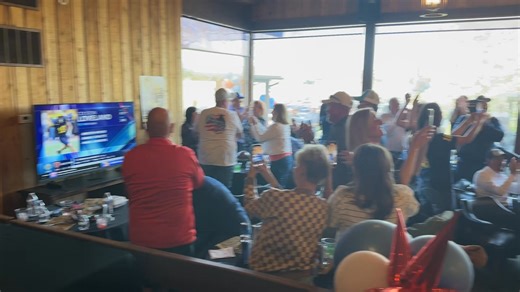 THE KID FROM GOODING IDAHO! Colston Loveland is a Chicago Bear!! Look at this crowd! | KMVT News