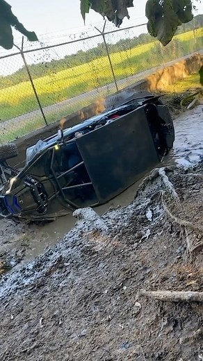 50 reactions · 4 comments | @atv_utv_mexico Valio藍藍藍 . . . . . . . . #ATV #UTV #4X4 #ATVUTV4X4 #MEXICO #SIERRA#MEXICO #ATVMEXICO #OFFROADMEXICO#RUTASMX #OFFROAD #RZR #MAVERICK #CANAM#POLARIS #RUTA #UTVMEXICO #RZRLIFE#ATVUTVMEXICO #RUTASMEXICO #POLARISMEXICO#CANAMMEXICO #rutas #POLARISMX #CANAMMX #mundoffroad #sierrademexico | UTV Fails | Facebook