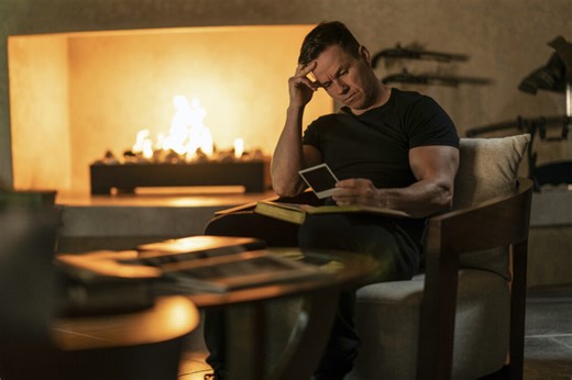 Review: In 'Infinite,' Mark Wahlberg has lots of past lives that he can't remember